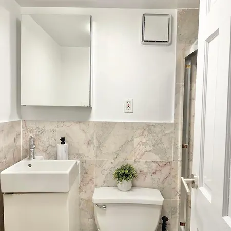 Apartment Gorgeous 2 Bedroom 2 Baths Nyc Oasis New York