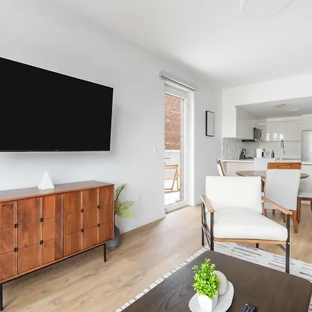 Landing Modern 2Bd Rooftop Lounge Gym Apartment
