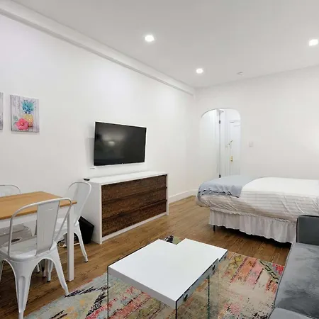 The Lux Lex V Vibe 8624 Apartment