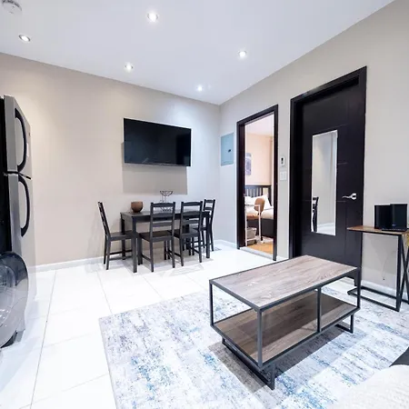 Comfy 2 Bedroom On Park West * New York