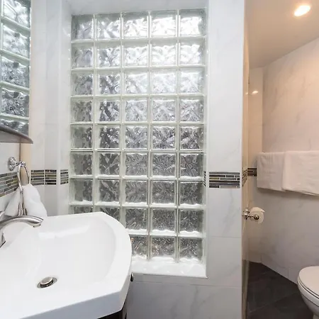 The Ideal V Vibe 8564 Apartment *