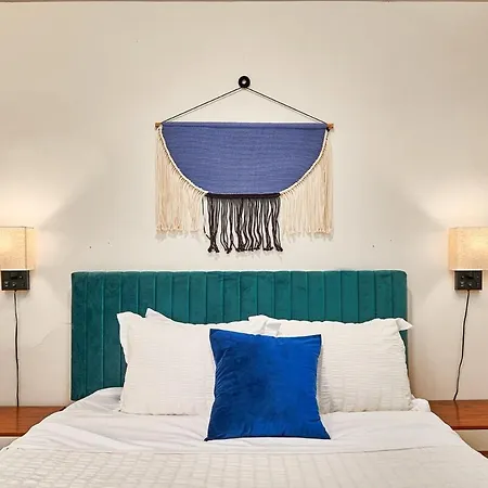 The Beacon Iii Vibe 8622 Apartment