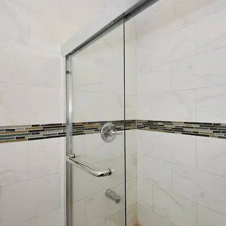 The Ideal Iii Vibe 8559 Apartment