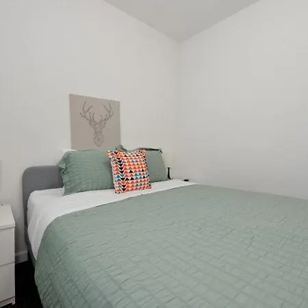 The Dale Ii Vibe 8660 Apartment *