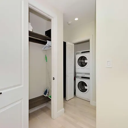 The Grand Vi Vibe 8609 Apartment New York