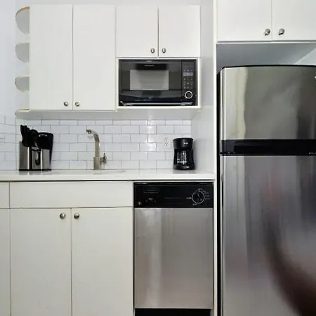 The Sutton Vibe 8710 Apartment New York