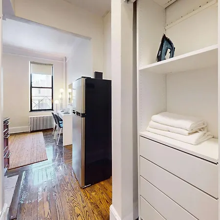 The Alphabet Haus Vibe 8768 Apartment