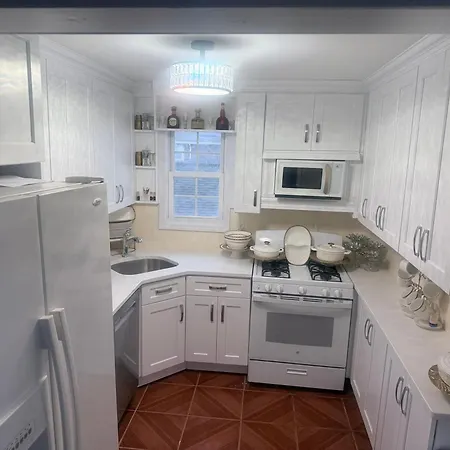 Casseus J Legacy Apartment *