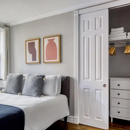 Apartment East Village 2br W Wd Nr Restaurants Nyc-954 *