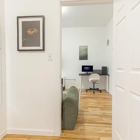 Modern 2br Retreat With Washer & Dryer - Near Subway & Lga Apartment *
