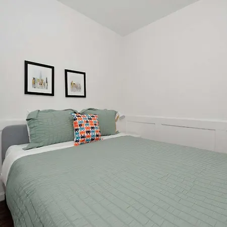 The Dale Vibe 8601 Apartment *
