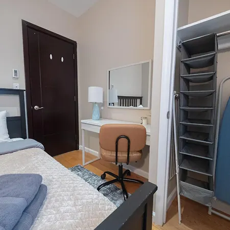 Apartment Comfy 2 Bedroom On Park West *