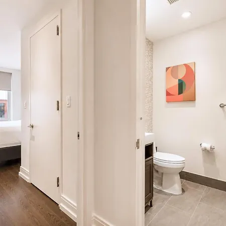 Luxury With Gym & Pool Apartment New York