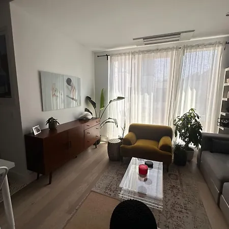 Apartment 1br Flatbush Gym, Sauna, Rooftop Monthly