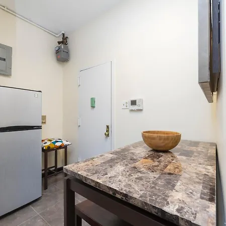 The Gram Vii Vibe 8555 Apartment