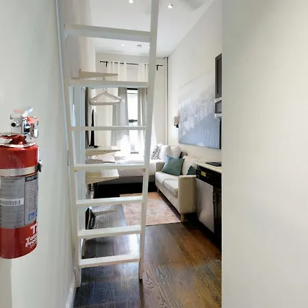 The Hudson Vibe 8686 Apartment