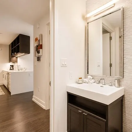 Luxury With Gym & Pool New York