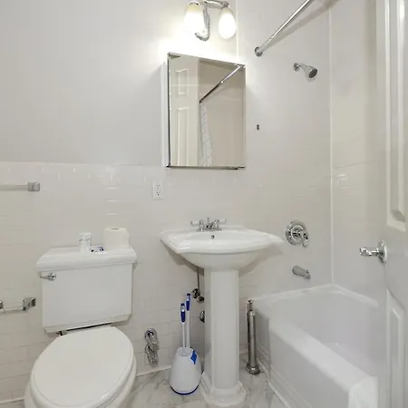 The Yorkville Vibe 8679 Apartment *