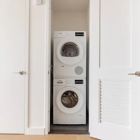 Blueground Long Island Washer Nr Gantry Plaza Nyc-2022 New York