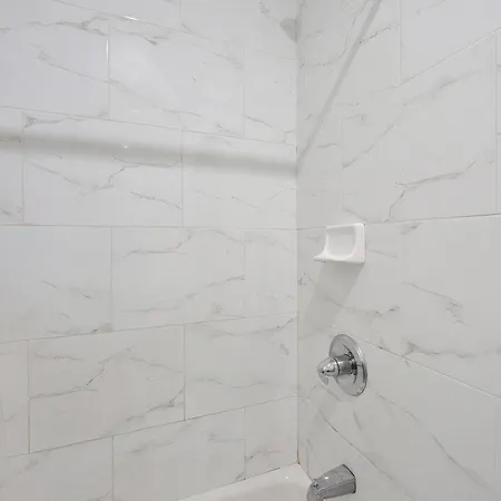 The Gram Vi Vibe 8680 Apartment New York