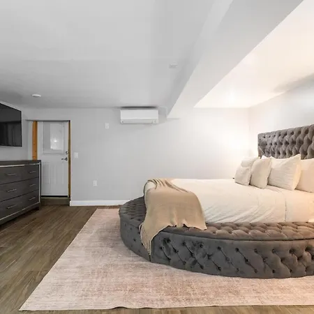 Apartment The Boca Abode - 2br 2bth W Jacuzzi Tub & Private Backyard *
