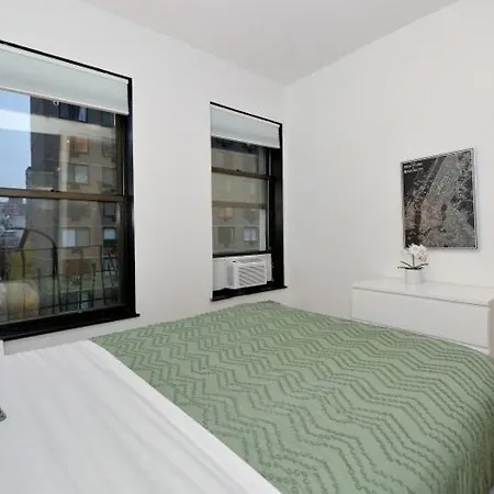 The Ideal Xiii Vibe 8673 Apartment