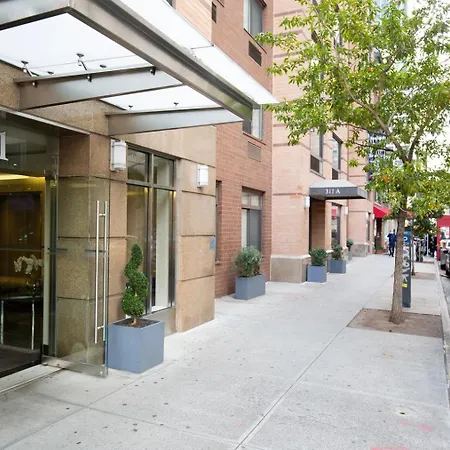Blueground Hells Kitchen Garden Nr Times Square Nyc-2073 Apartment New York