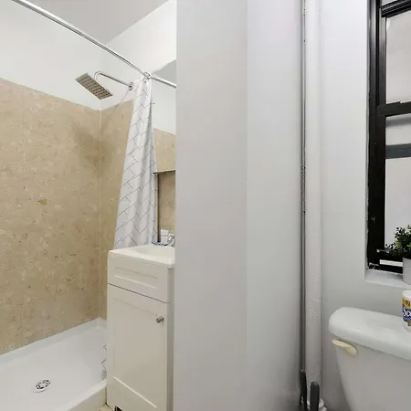 The Dale Vibe 8601 Apartment *