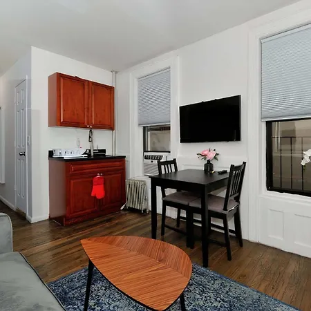 The Dale Vibe 8601 Apartment New York