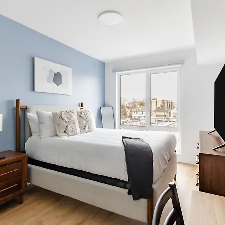 Landing Modern 2Bd Rooftop Lounge Gym Apartment