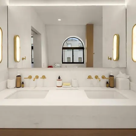 Midtown Penthouse With Empire State Views In Nyc Apartment *