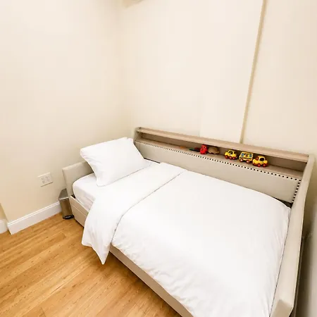 The Heights Haven, Spacious 6 Bedrooms Townhouse With Patio Apartment