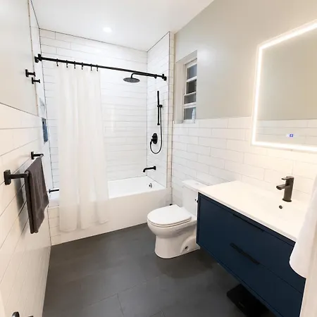 The Heights Haven, Spacious 6 Bedrooms Townhouse With Patio *