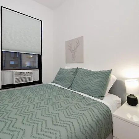 The Ideal Xiii Vibe 8673 Apartment New York