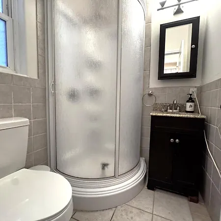 Apartment The Heights Haven, Spacious 6 Bedrooms Townhouse With Patio *