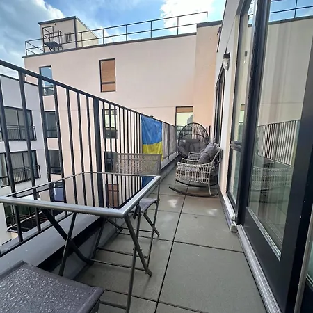 1br Flatbush Gym, Sauna, Rooftop Monthly Apartment *
