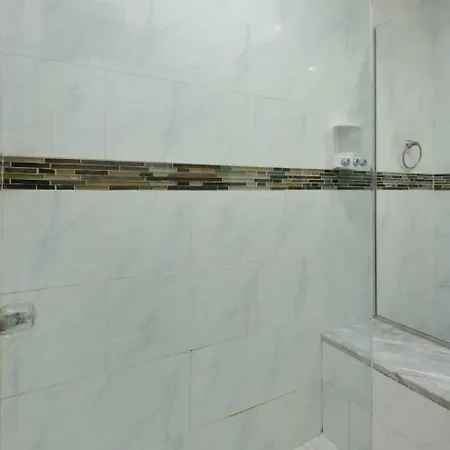 The Ideal X Vibe 8670 Apartment *