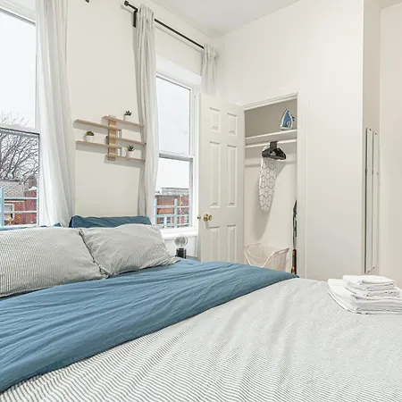 Modern 2br Retreat With Washer & Dryer - Near Subway & Lga *