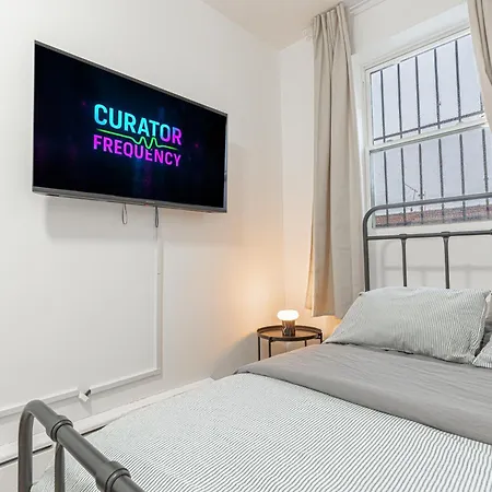 Apartment Modern 2br Retreat With Washer & Dryer - Near Subway & Lga *