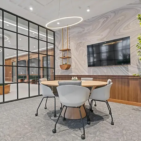 Landing Modern 2Bd Rooftop Lounge Gym Apartment