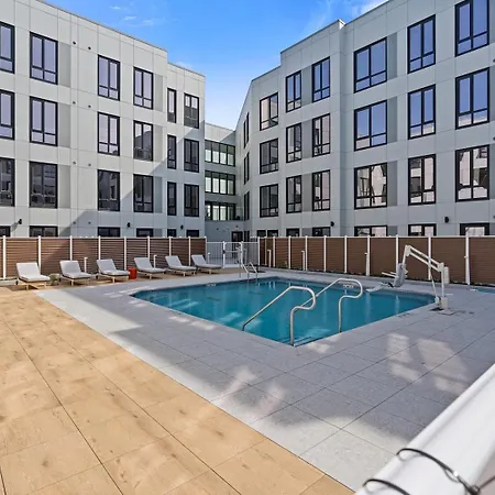 Landing Modern 2Bd Rooftop Lounge Gym *
