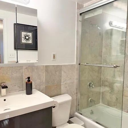 Apartment Gorgeous 2 Bedroom 2 Baths Nyc Oasis New York