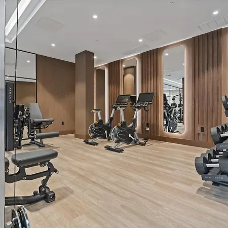 Landing Modern 2Bd Rooftop Lounge Gym Apartment