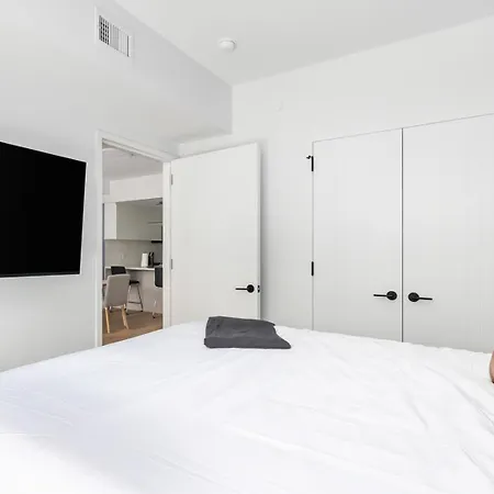 Apartment Landing Modern 2Bd Rooftop Lounge Gym *