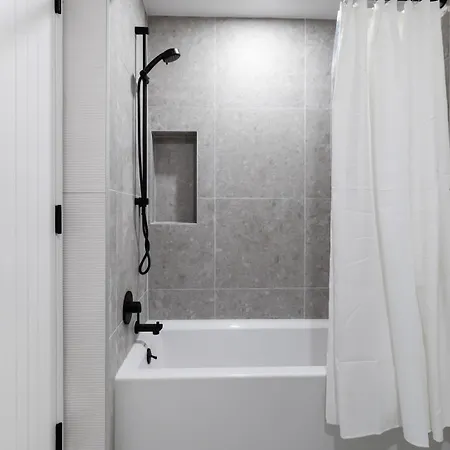 Landing Modern 2Bd Rooftop Lounge Gym New York