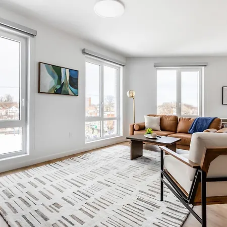 Landing Modern 2Bd Rooftop Lounge Gym Apartment