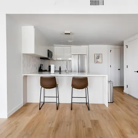 Apartment Landing Modern 2Bd Rooftop Lounge Gym *