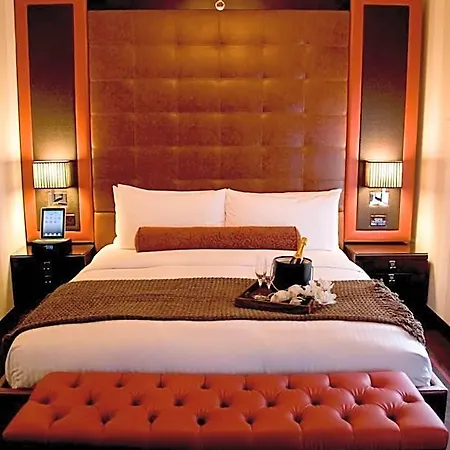 Sanctuary Hotel 4*