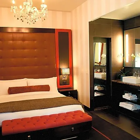 Hotel Sanctuary 4*