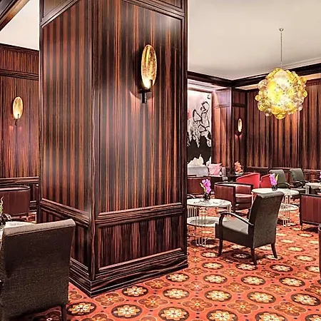 Lotte Palace Hotel New York